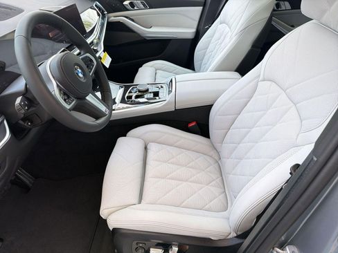 New 2026 BMW X5 xDrive40i w/ M Sport Package AWD/4WD image 5