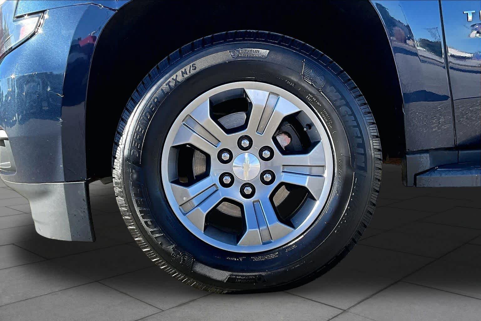 Used 2020 Chevrolet Tahoe LS AWD/4WD image 11