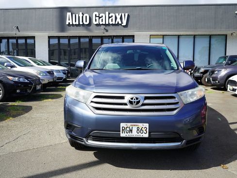 Used 2011 Toyota Highlander 2WD image 3