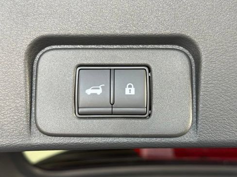 Used 2026 Nissan Rogue Platinum w/ Platinum Premium Package AWD/4WD image 18