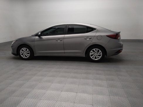 Used 2020 Hyundai Elantra SE w/ Cargo Package (C1) FWD image 3