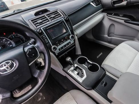 Used 2012 Toyota Camry LE FWD image 20