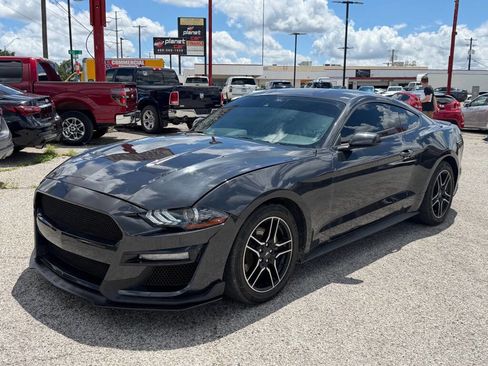 Used 2022 Ford Mustang Premium RWD image 3