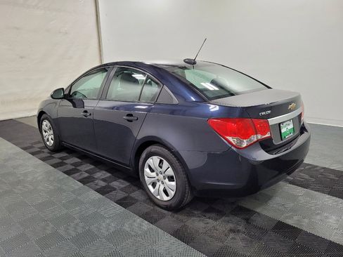Used 2015 Chevrolet Cruze LS FWD image 3