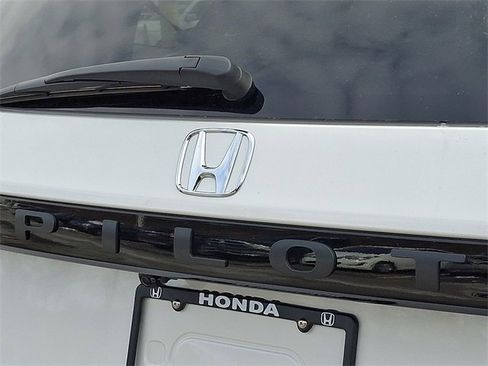 New 2025 Honda Pilot EX-L image 25