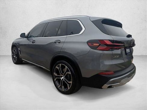 Used 2024 BMW X5 sDrive40i w/ Parking Assistance Package image 8