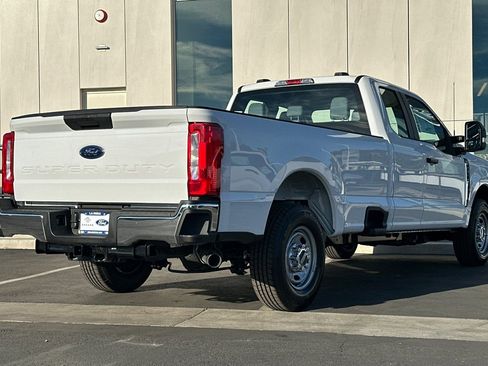 New 2026 Ford F250 XL w/ XL Chrome Package image 3