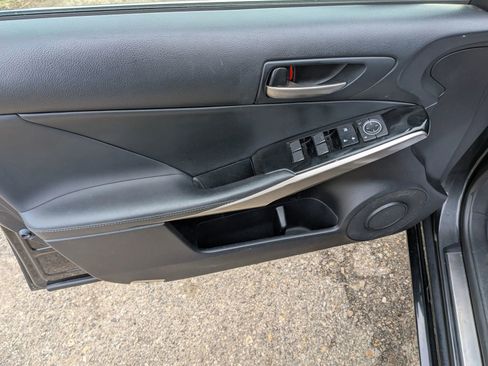 Used 2017 Lexus IS 300 AWD w/ Premium Package image 18