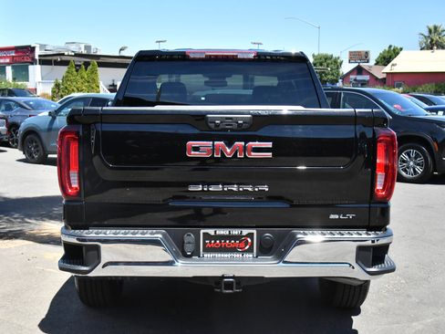 Used 2025 GMC Sierra 1500 SLT AWD/4WD image 7