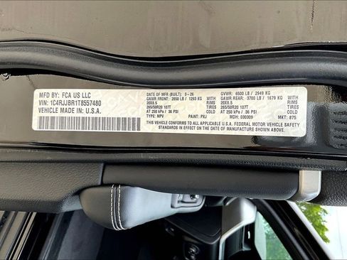 New 2026 Jeep Grand Cherokee L Limited RWD image 17