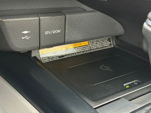 Used 2018 Toyota Camry XLE w/ Audio Package FWD image 19