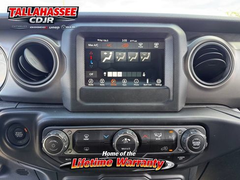 Used 2022 Jeep Wrangler Sport AWD/4WD image 22