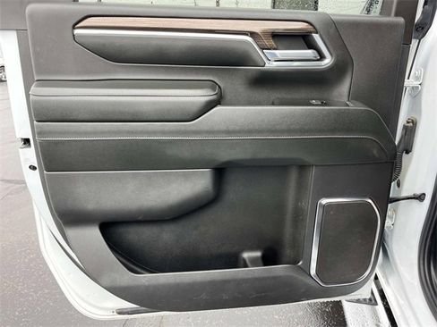 Used 2024 Chevrolet Silverado 3500 LT image 21