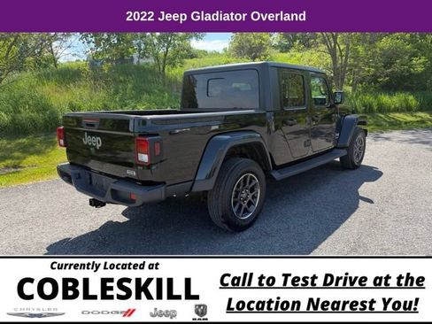 Used 2022 Jeep Gladiator Overland w/ Popular Equipment Package AWD/4WD image 4