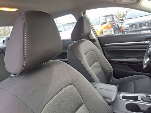 Used 2022 Nissan Altima 2.5 SV image 13