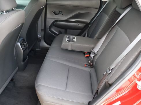 Certified 2024 Hyundai Kona SEL w/ Convenience Package image 20