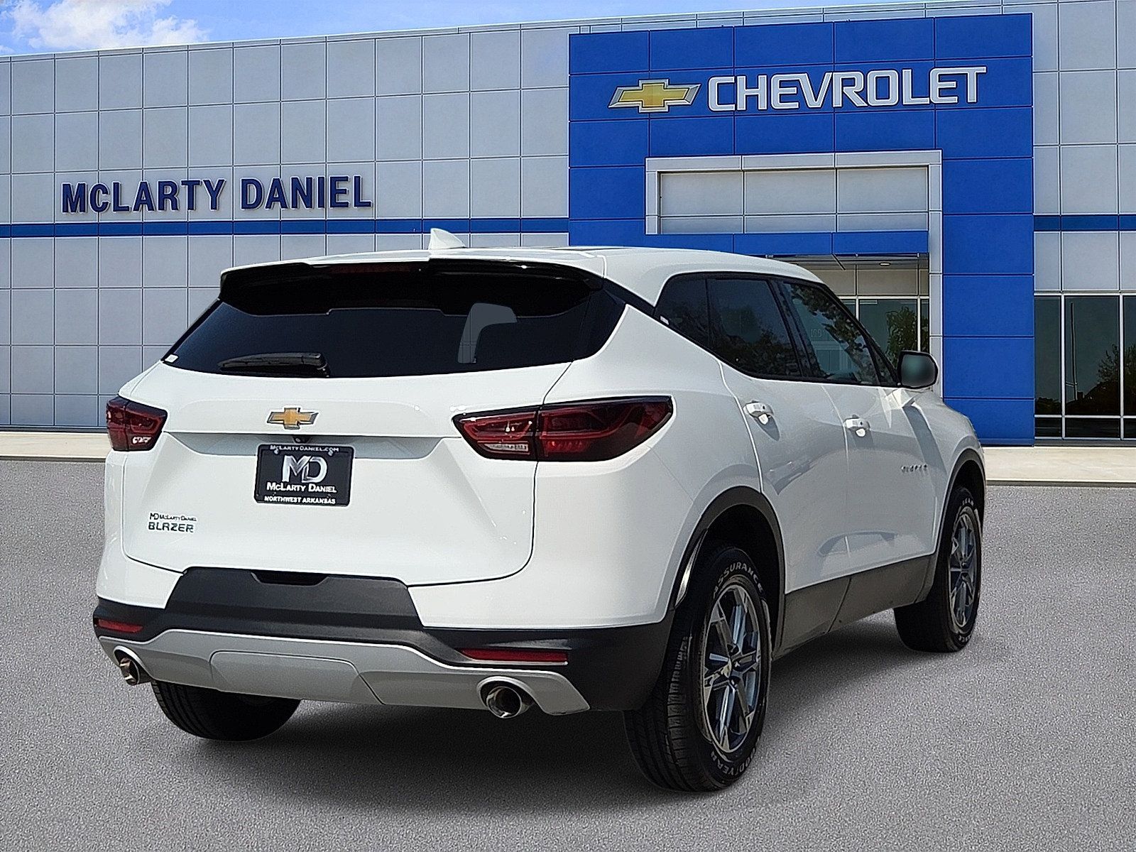 Used 2025 Chevrolet Blazer LT FWD image 5