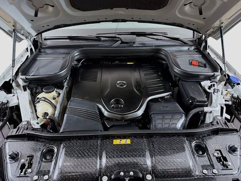 Used 2024 Mercedes-Benz GLE 450 4MATIC image 18