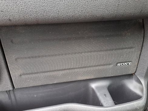 Used 2014 Ford F150 FX4 w/ Equipment Group 402A Luxury image 17