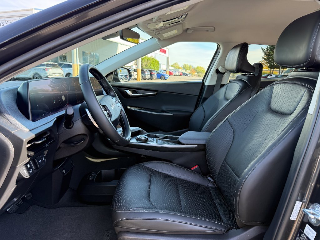 Certified 2023 Kia EV6 Wind AWD/4WD image 16