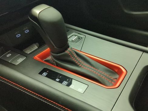 Used 2025 Nissan Kicks SR FWD image 16