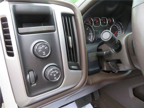 Used 2014 GMC Sierra 1500 SLT w/ SLT Crew Cab Value Package AWD/4WD image 10