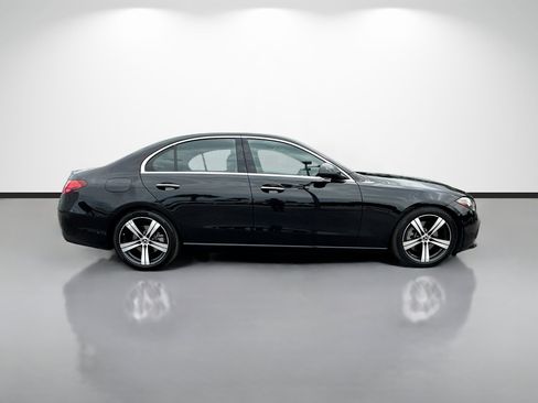 Used 2022 Mercedes-Benz C 300 4MATIC Sedan image 2