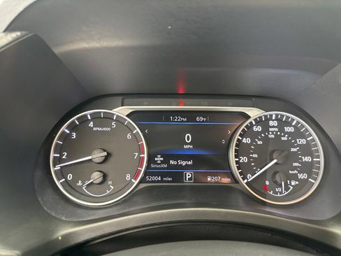 Used 2024 Nissan Sentra SV FWD image 25