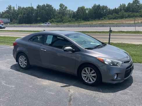 Used 2016 Kia Forte Koup EX FWD image 7