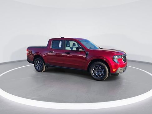 New 2025 Ford Maverick XLT w/ XLT Luxury Package image 2