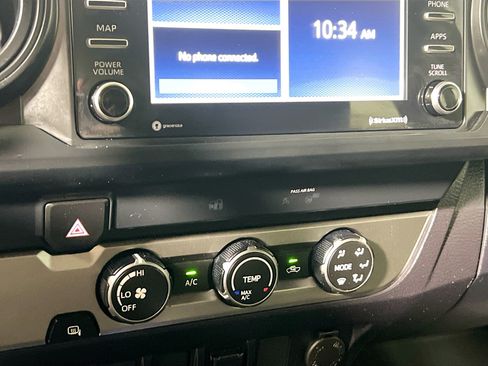 Used 2022 Toyota Tacoma SR w/ SR Convenience Package RWD image 25