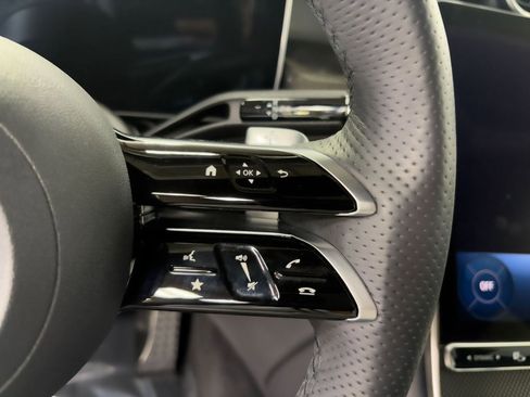 Used 2024 Mercedes-Benz GLC 300 4MATIC w/ AMG Line image 13