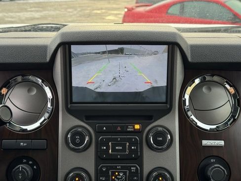 Used 2015 Ford F250 Lariat w/ Chrome Package image 4