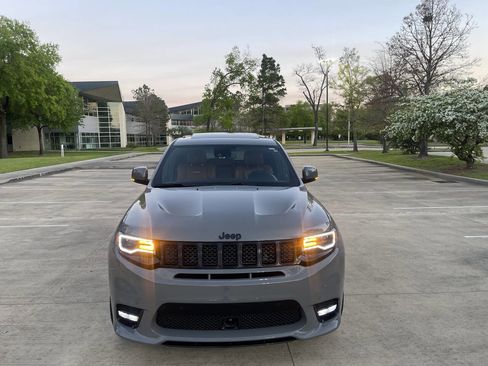 Used 2021 Jeep Grand Cherokee SRT w/ Trailer Tow Group IV AWD/4WD image 2