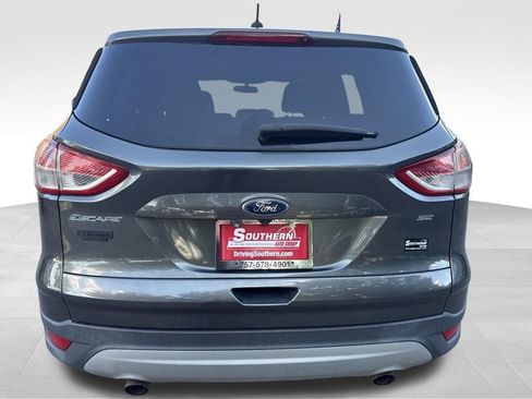 Used 2016 Ford Escape SE FWD image 4