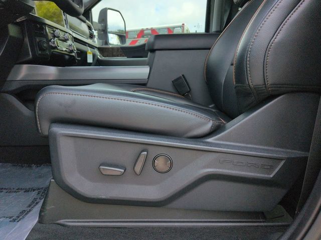 Used 2025 Ford F250 Lariat w/ Lariat Ultimate Package AWD/4WD image 20