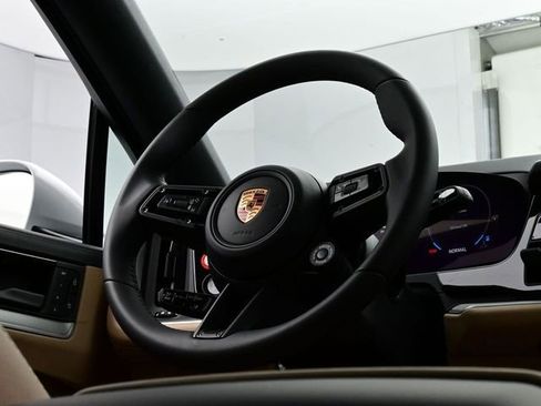 New 2026 Porsche Cayenne S AWD/4WD image 20
