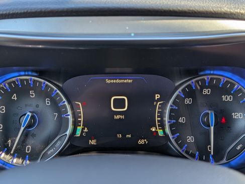 New 2026 Chrysler Pacifica Limited w/ S Appearance Package AWD/4WD image 32