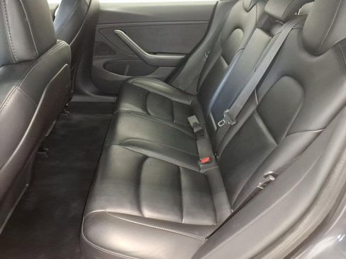 Used 2020 Tesla Model 3 Long Range image 17