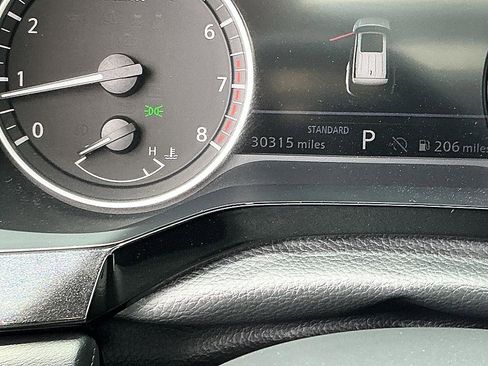 Certified 2024 Nissan Pathfinder SL w/ SL Premium Package FWD image 16