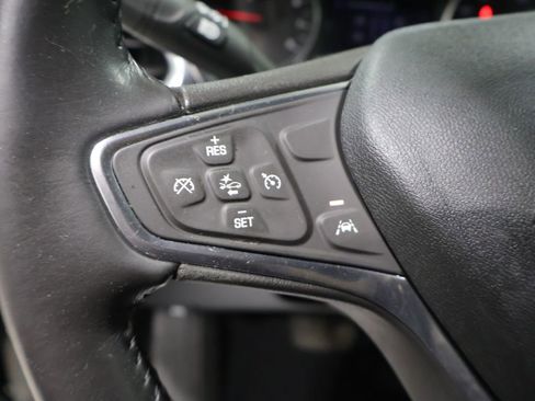 Used 2019 Chevrolet Equinox LT w/ Driver Convenience Package AWD/4WD image 37