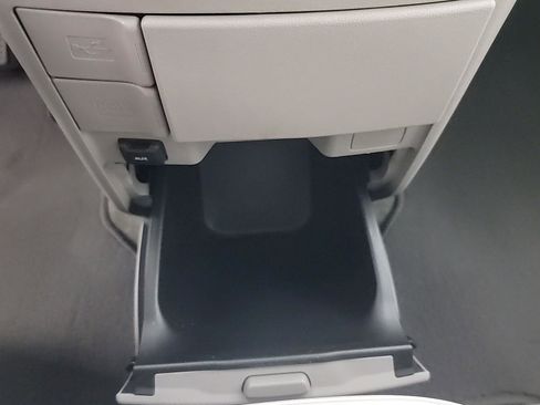 Used 2014 Honda Odyssey EX image 31