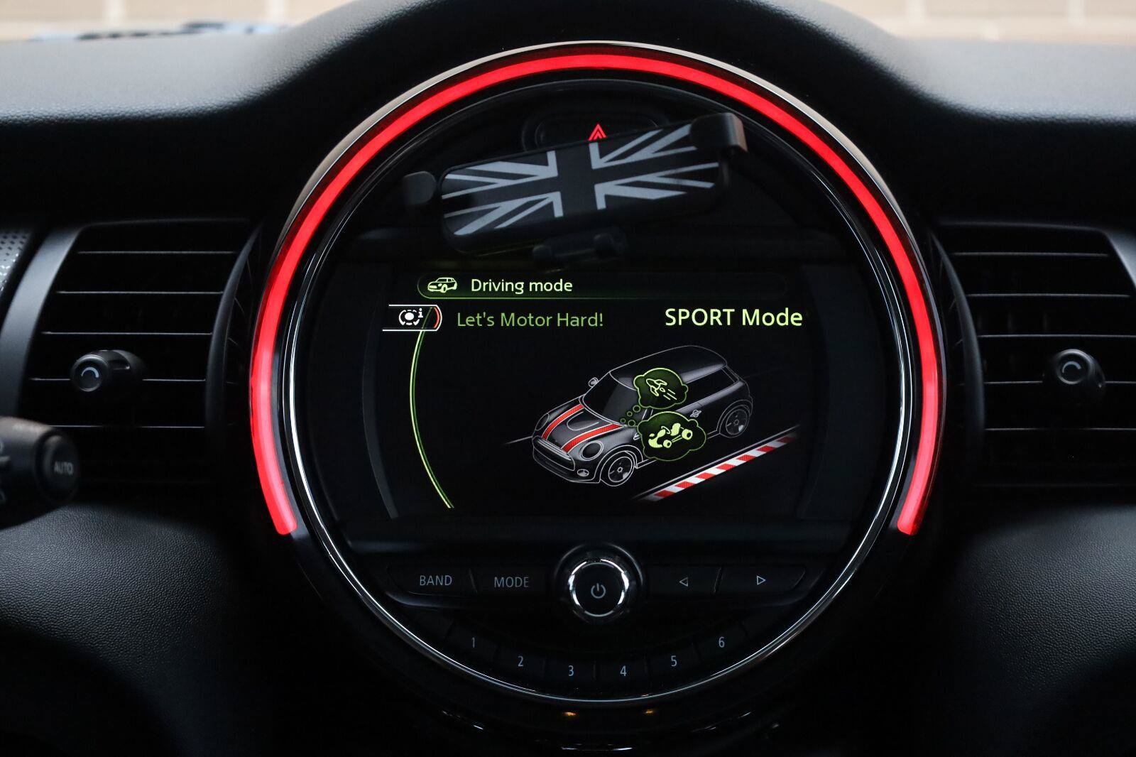 Used 2016 MINI Cooper 2-Door Hardtop FWD image 35