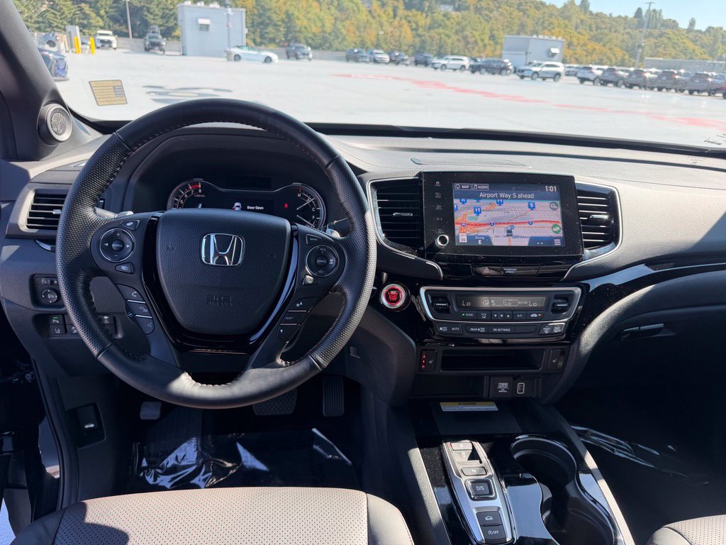Certified 2023 Honda Ridgeline Black Edition image 15