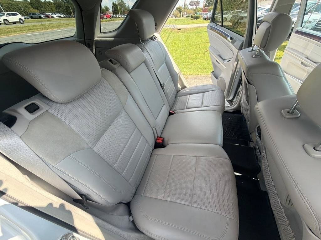 Used 2009 Mercedes-Benz ML 63 AMG 4MATIC image 33