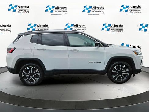 Used 2022 Jeep Compass Limited AWD/4WD image 6