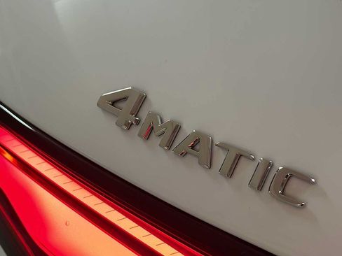 New 2026 Mercedes-Benz GLC 300 4MATIC image 10