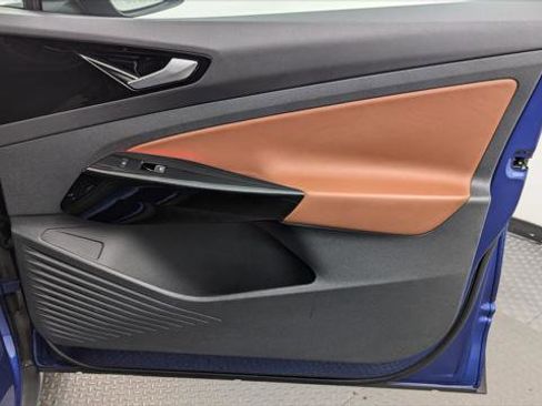 Used 2022 Volkswagen ID.4 Pro S w/ Gradient Package image 22