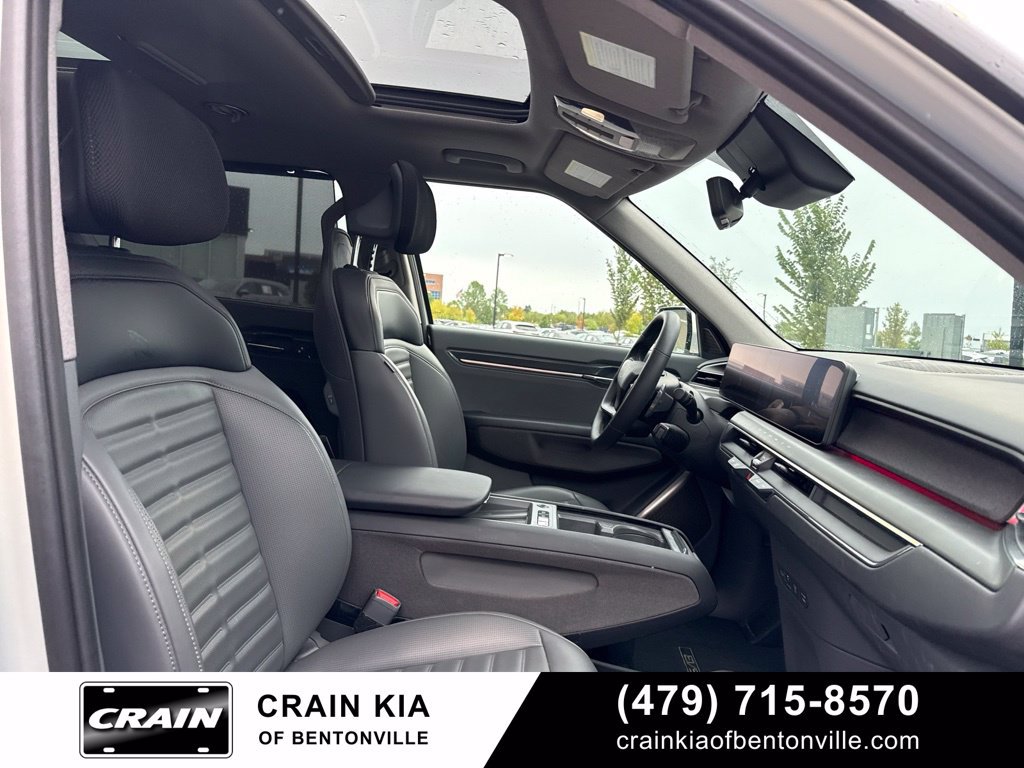 Certified 2024 Kia EV9 Land AWD/4WD image 17