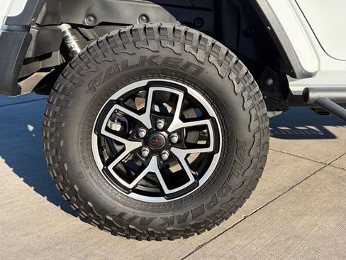 Used 2023 Jeep Wrangler Sport image 7